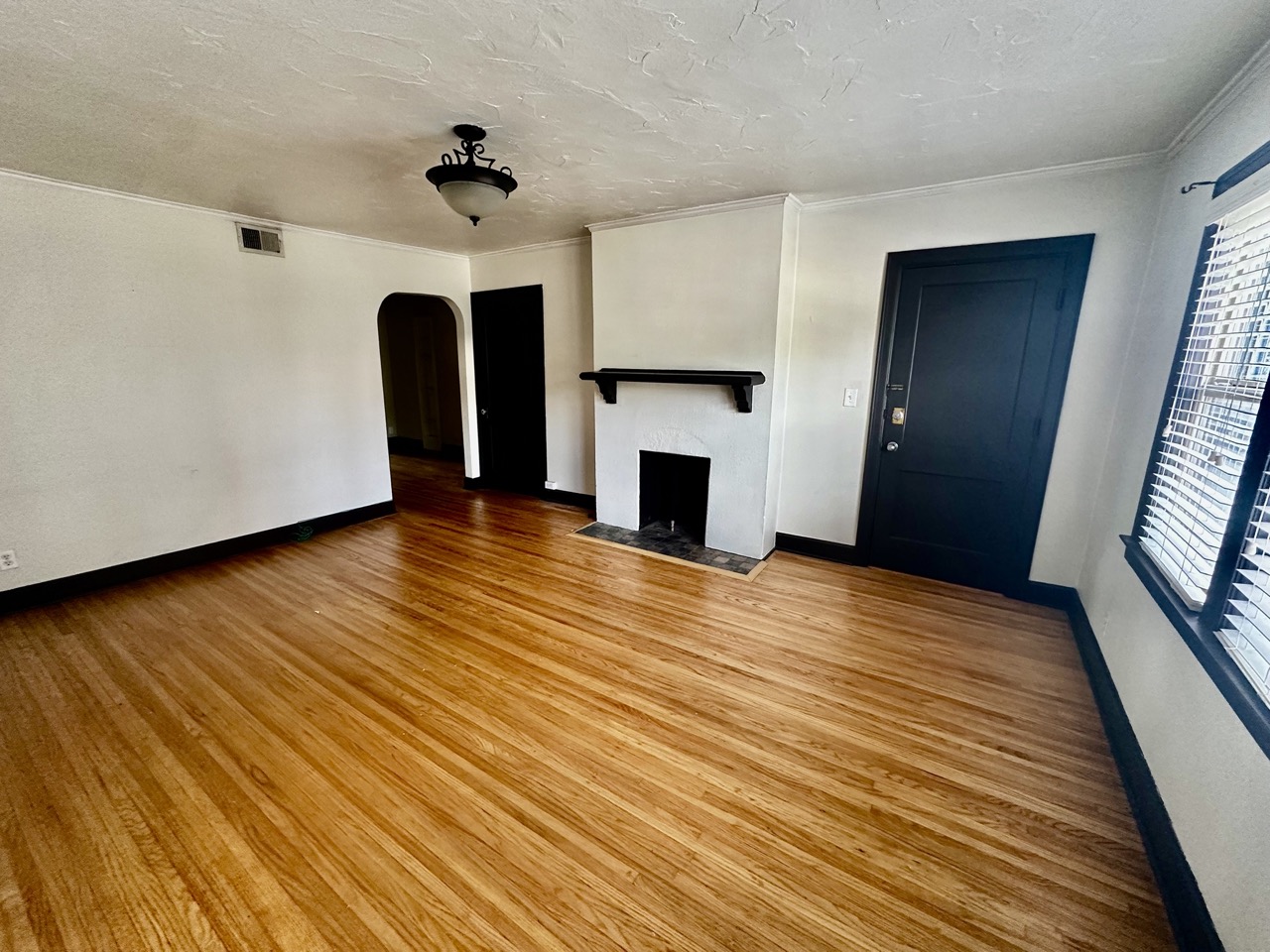 1604 East 13th Street - 8